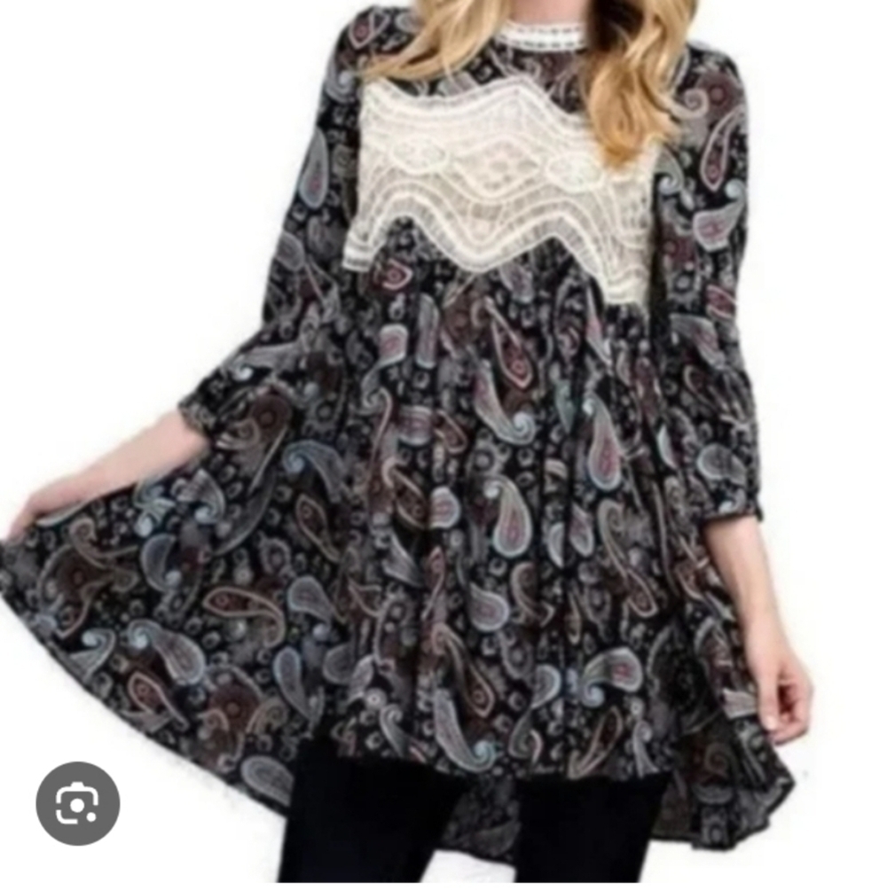 Jodifl black paisley tunic dress size S, 19" PTP, 30" L